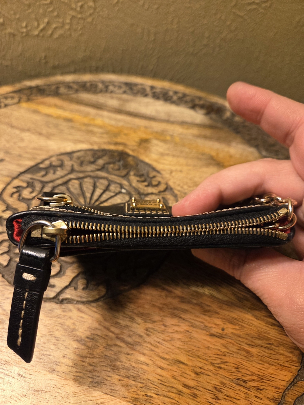 Dooney & Bourke Black Leather Zip Coin Pouch w/ keychain inside. - Picture 5 of 11
